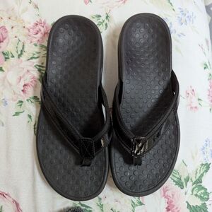 Vionic Tide II - Black sandal size 7 Wore Twice